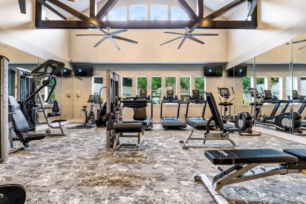 Devine Livings At Hermann Park Apartment Houston Exterior foto