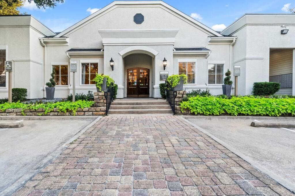 Devine Livings At Hermann Park Apartment Houston Exterior foto